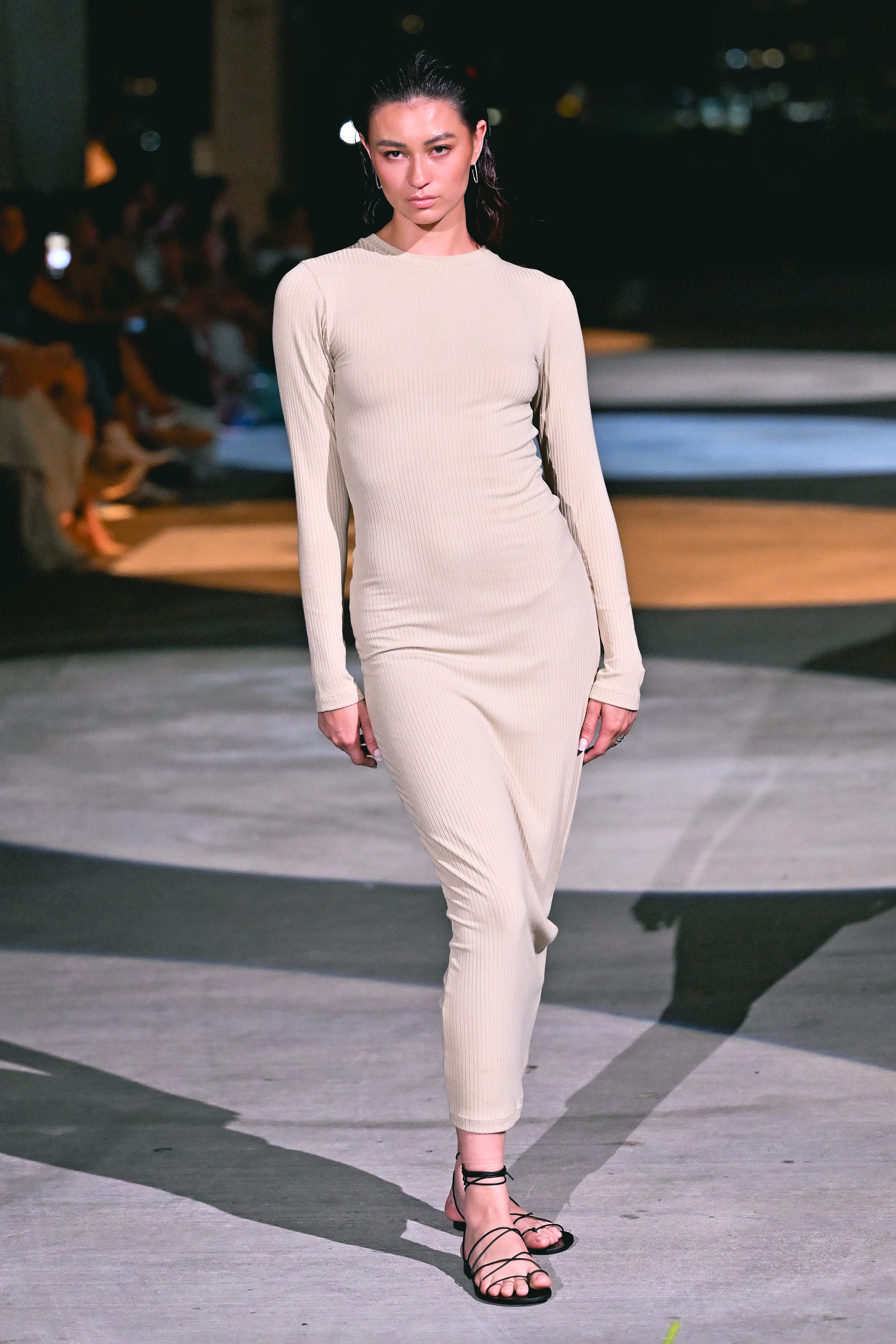 COE DRESS - RESORT 2025 - Image 5