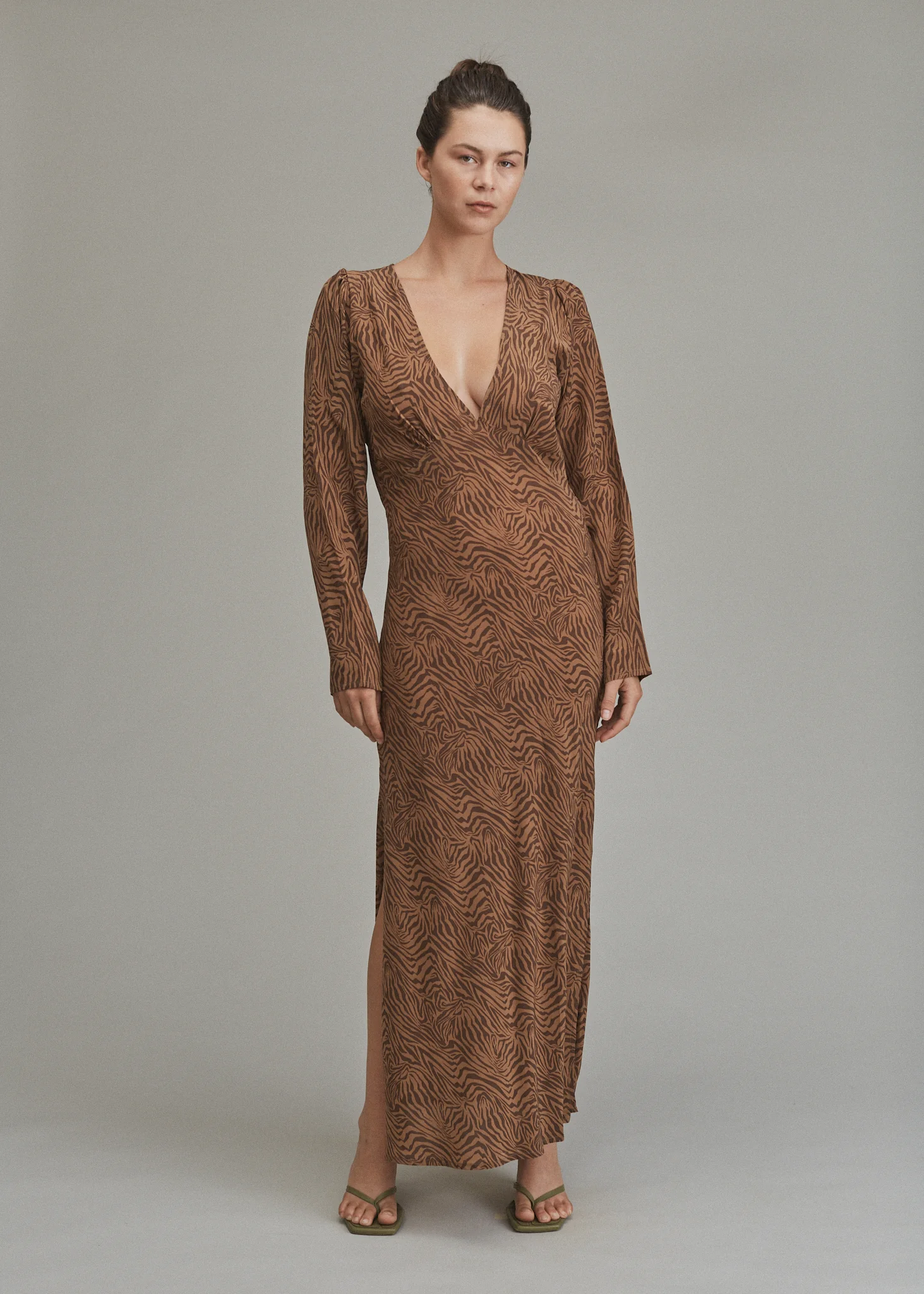 NAKITA DRESS - FALL 2024 - Image 2